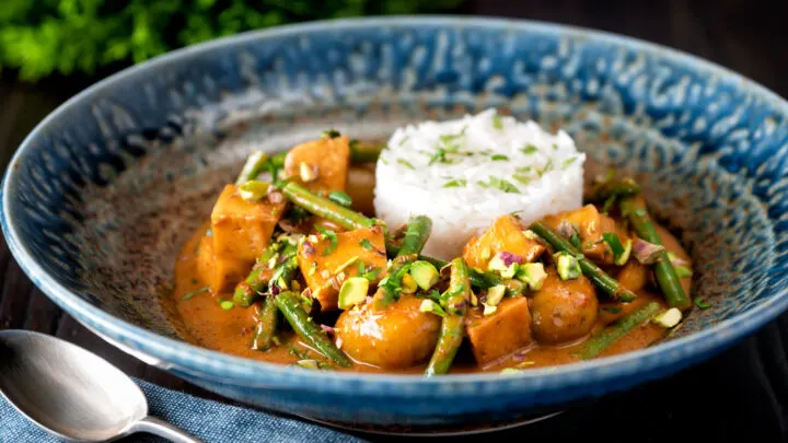 Massaman Tofu Curry: A Delicious Twist on a Classic Dish