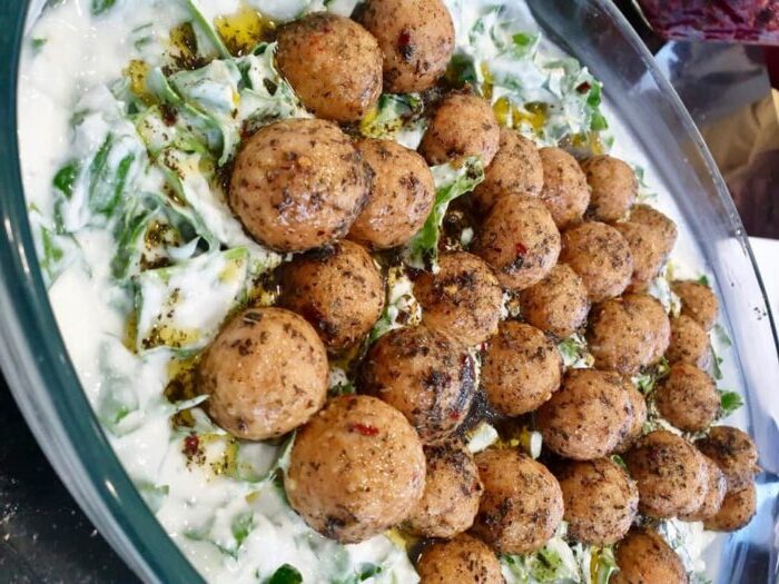 Kbeibat Bulgur Highlights Spring Onion, Pomegranate