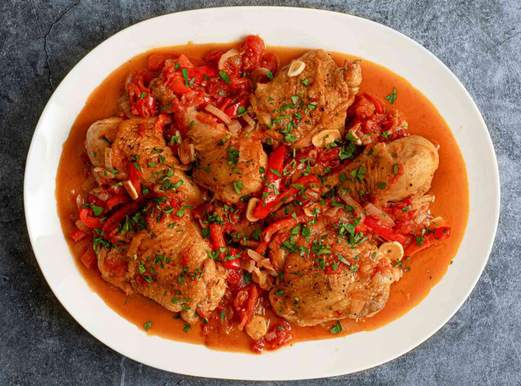 Chicken Sauté Brings Tomatoes and Mushrooms Together